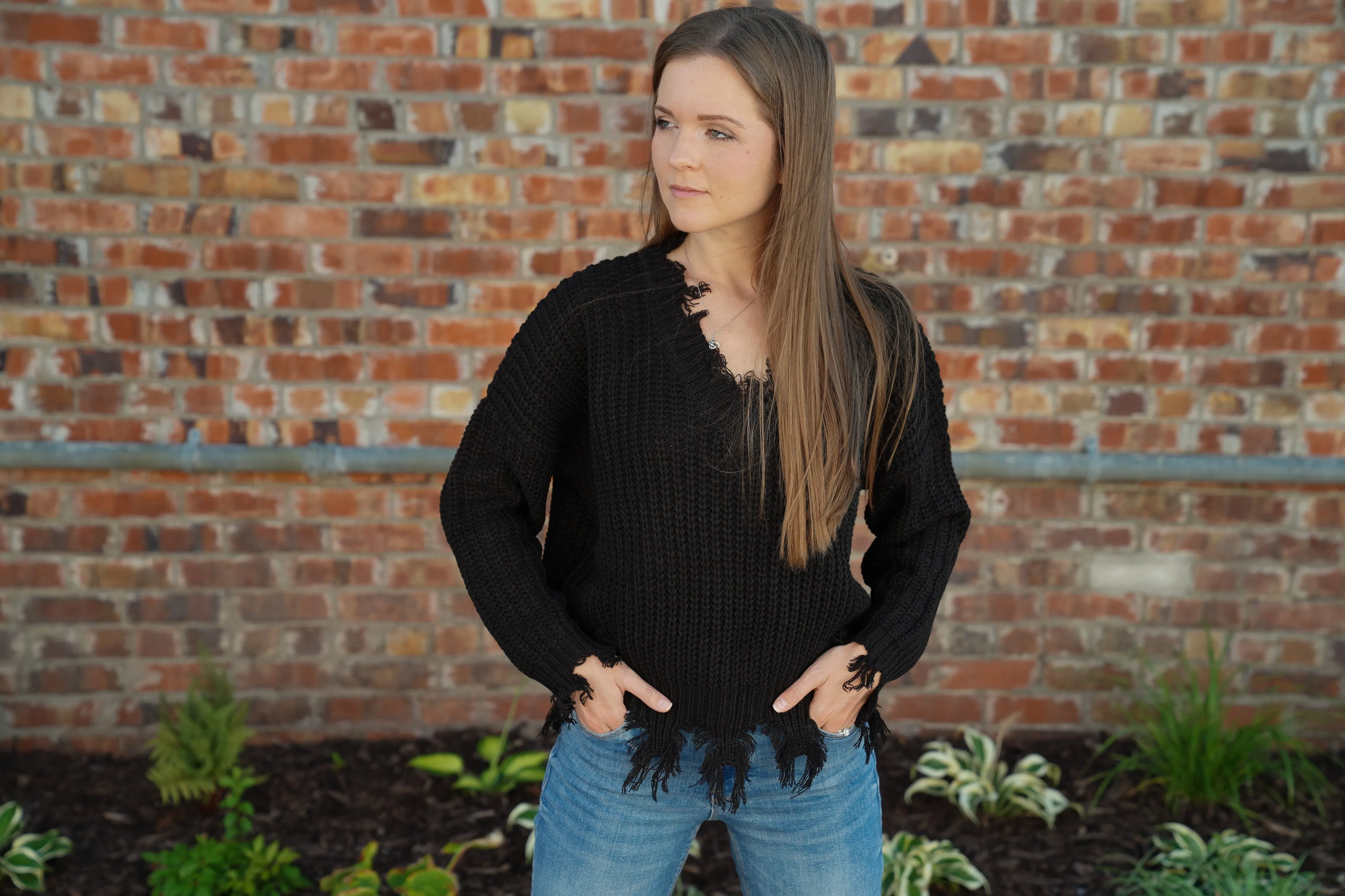Frayed Hem Knit Sweater