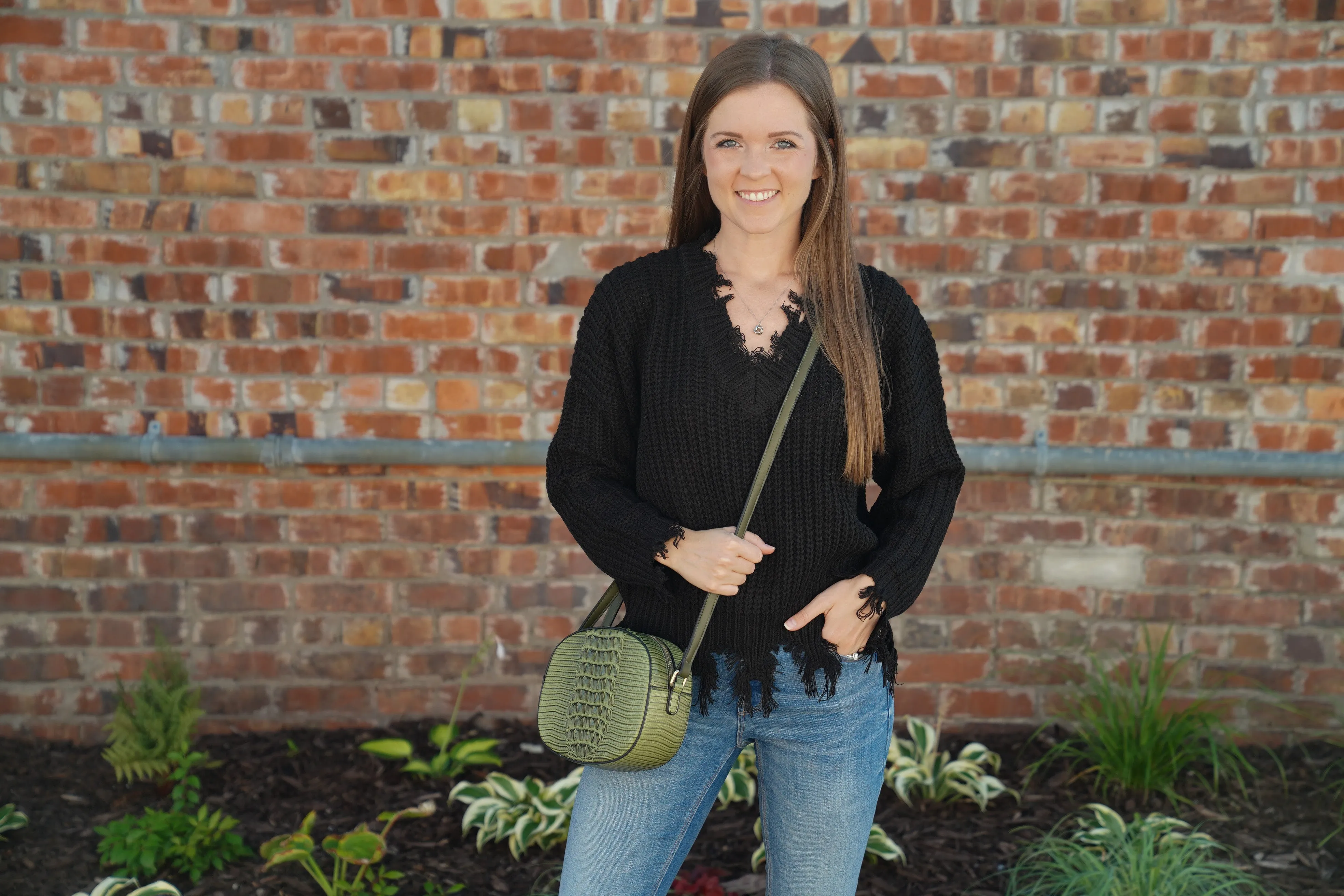 Frayed Hem Knit Sweater
