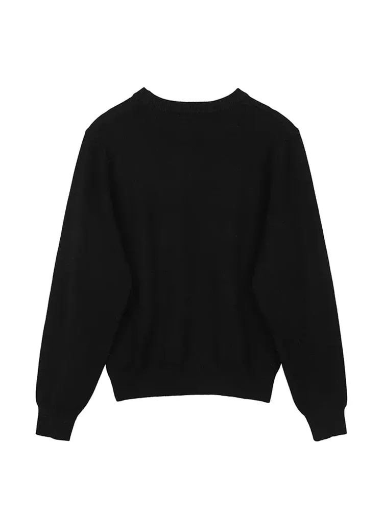 Heart Embroidery O-Neck Sweater Knitwear