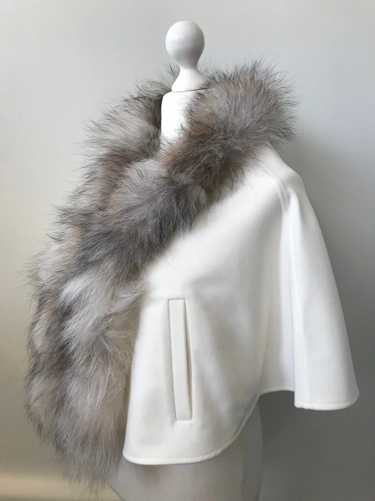 Ivory Women Coat Cape Trim Fox Fur, Women's Poncho Jacket  Elegant coat