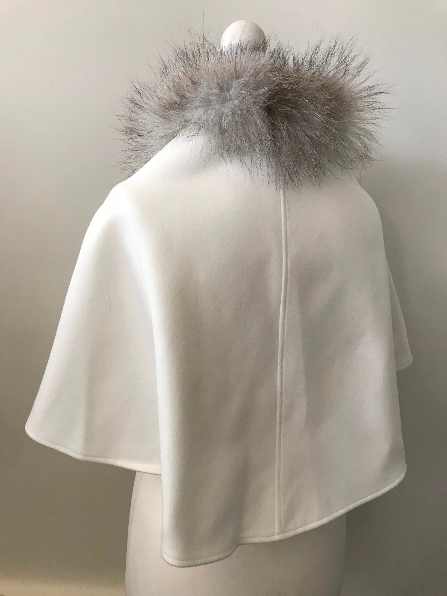 Ivory Women Coat Cape Trim Fox Fur, Women's Poncho Jacket  Elegant coat
